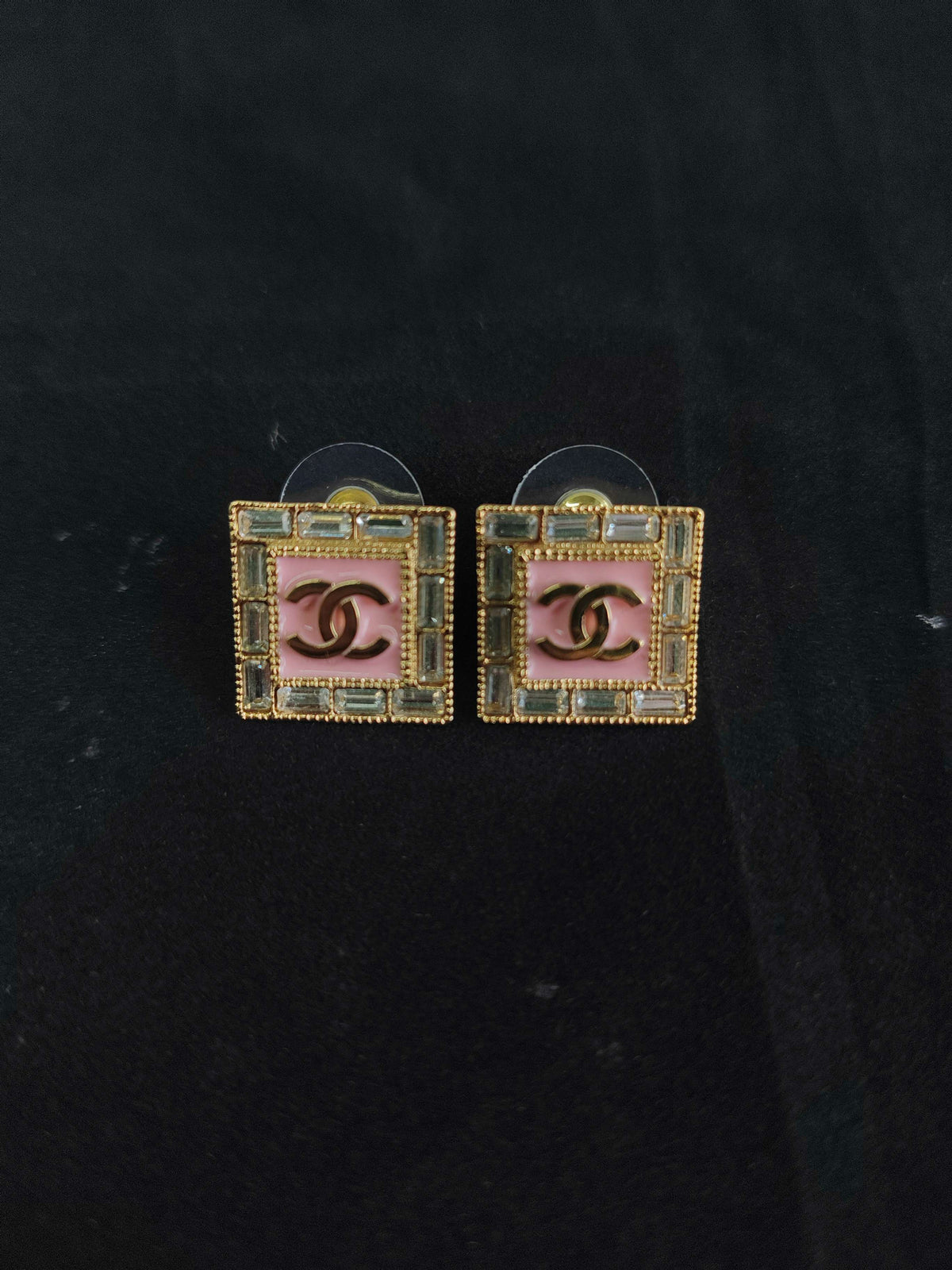 Chanel - Other - Crystal - Gold