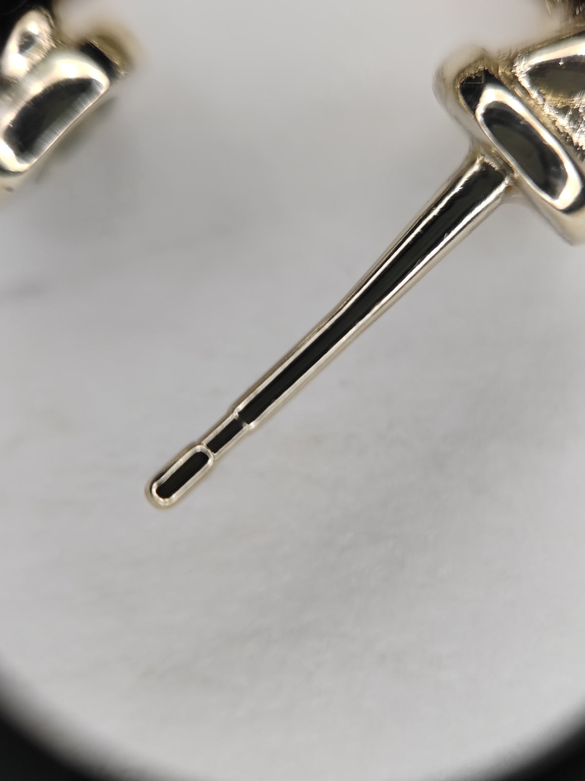 Chanel - Other - Crystal - Gold