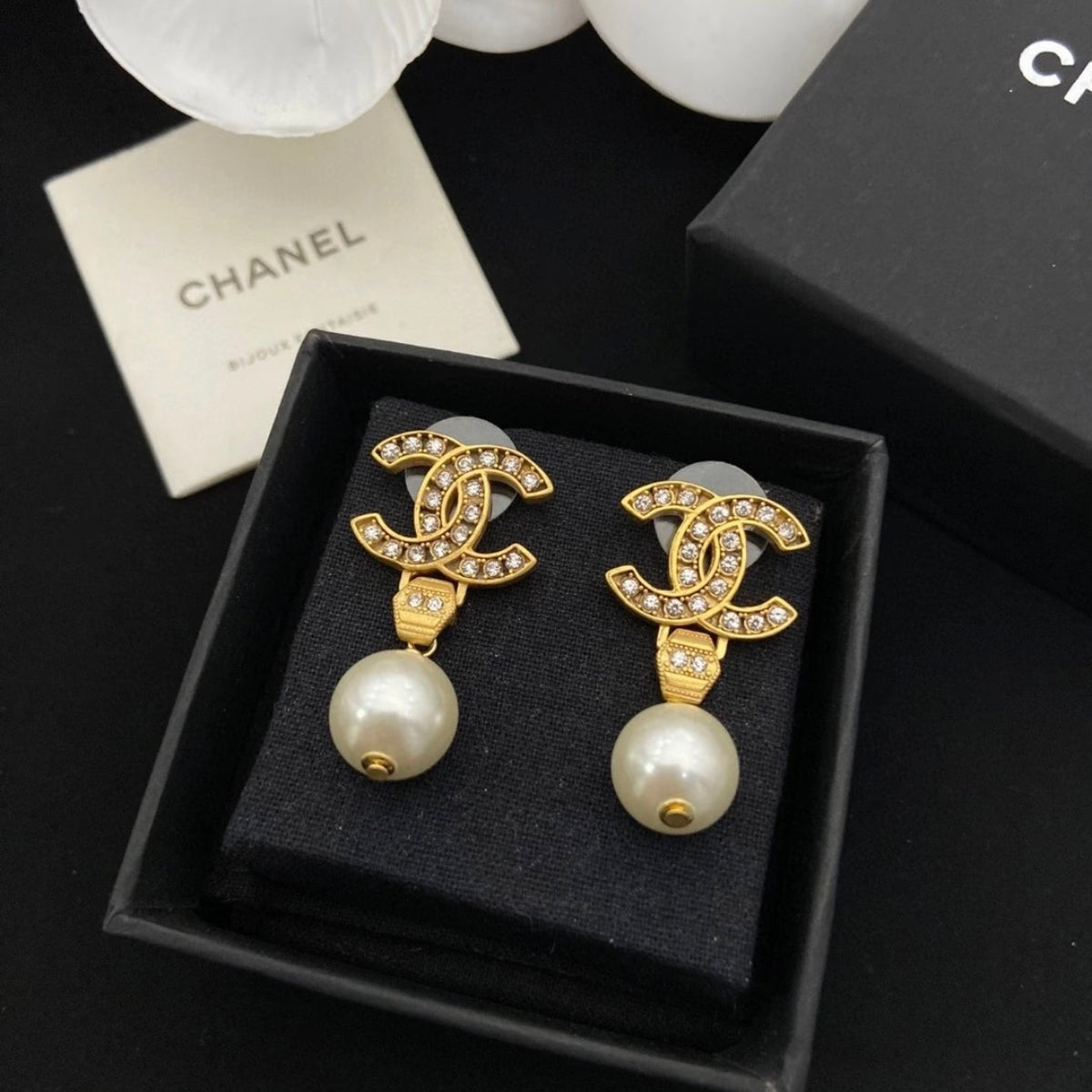 Chanel - Other - Crystal - Gold