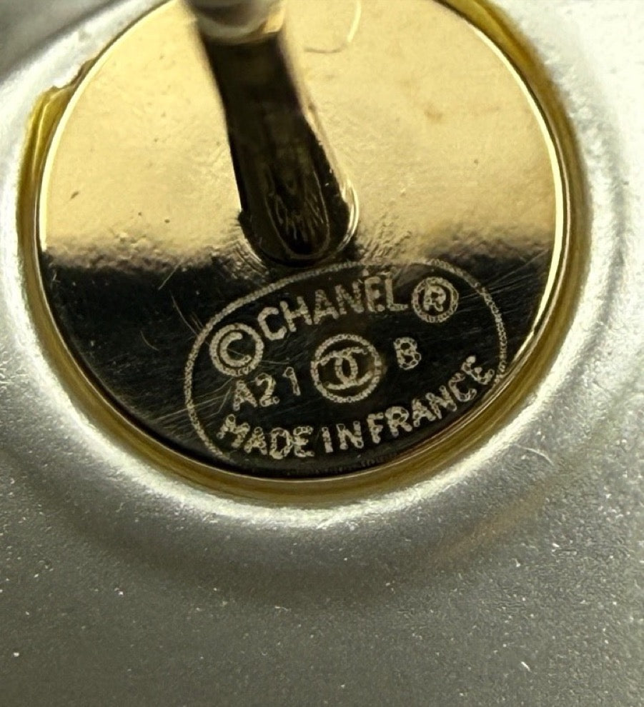 Chanel - Other - Crystal - Gold