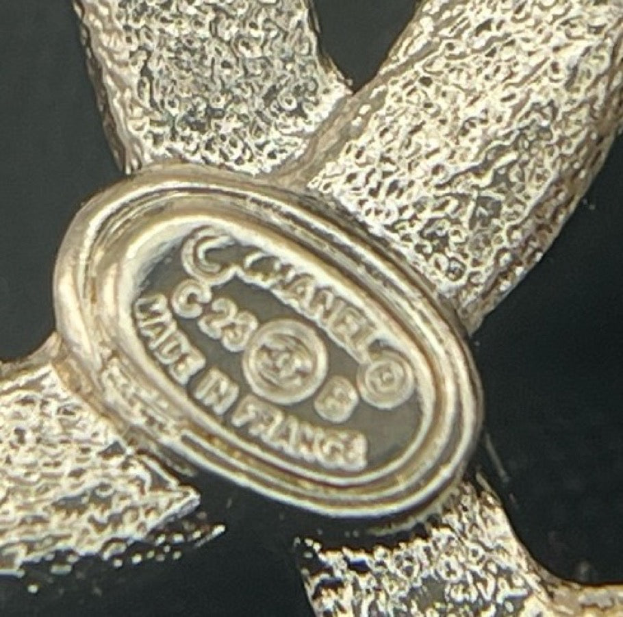 Chanel - Other - Crystal - Gold