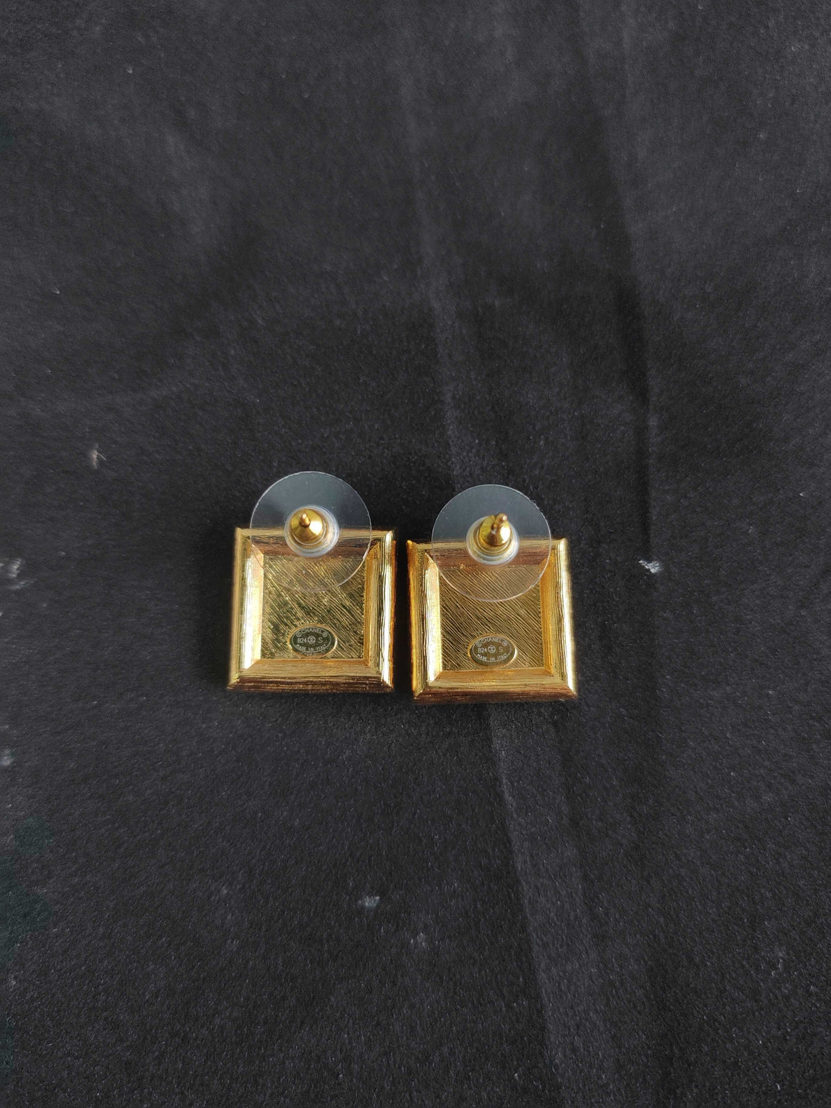 Chanel - Other - Crystal - Gold