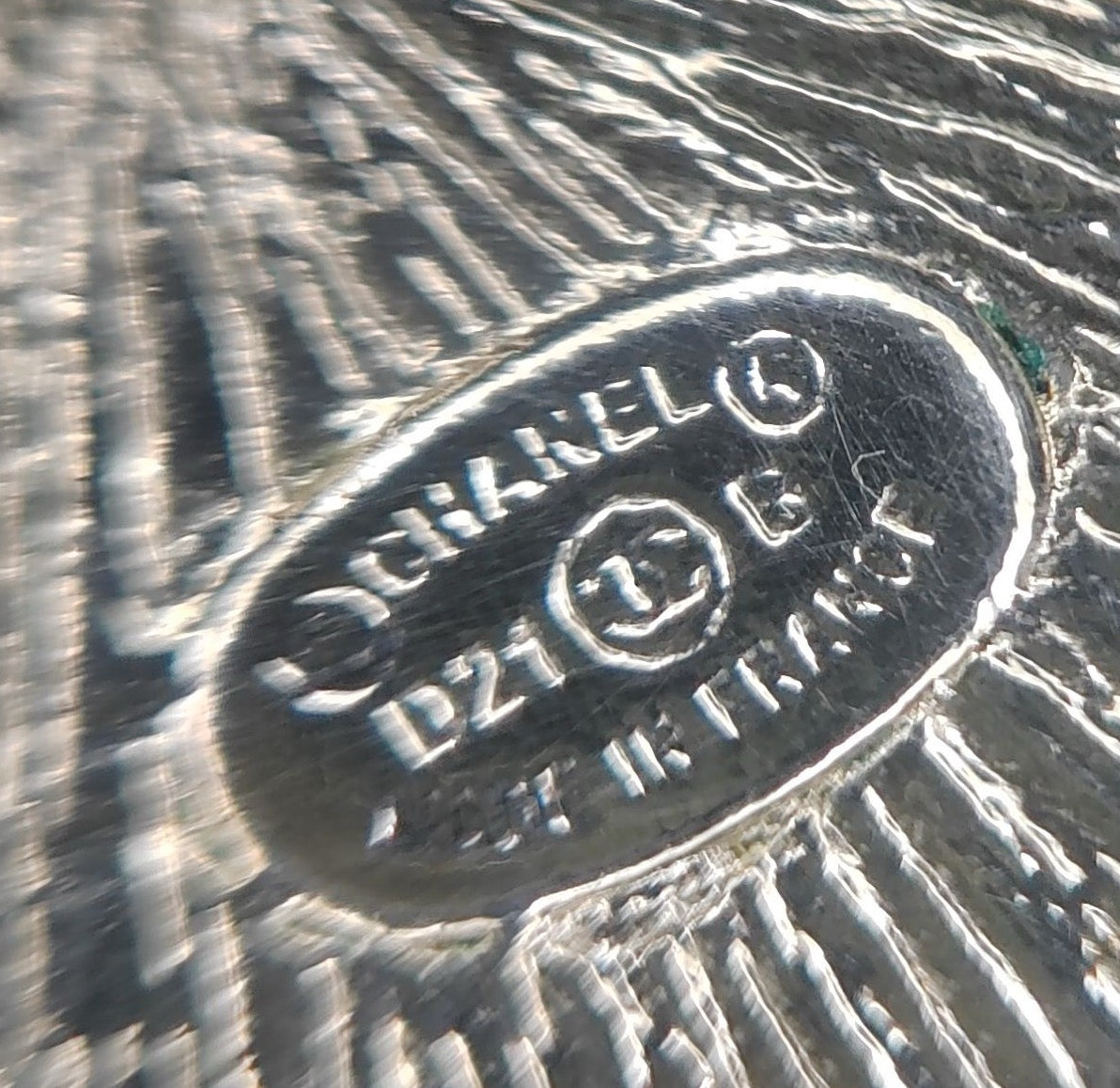 Chanel - Other - Crystal - Gold