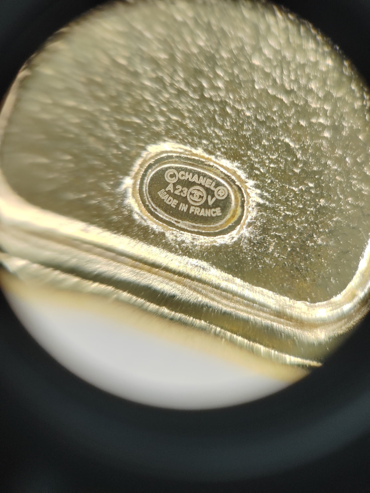 Chanel - Other - Crystal - Gold