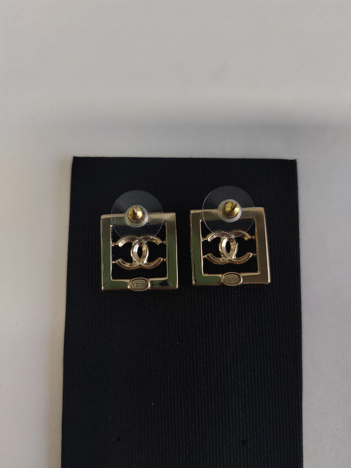 Chanel - Other - Crystal - Gold