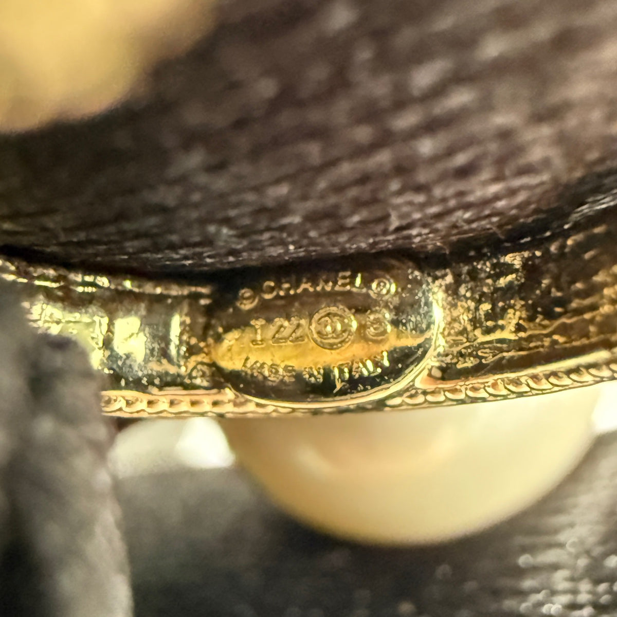 Chanel - Other - Crystal - Gold