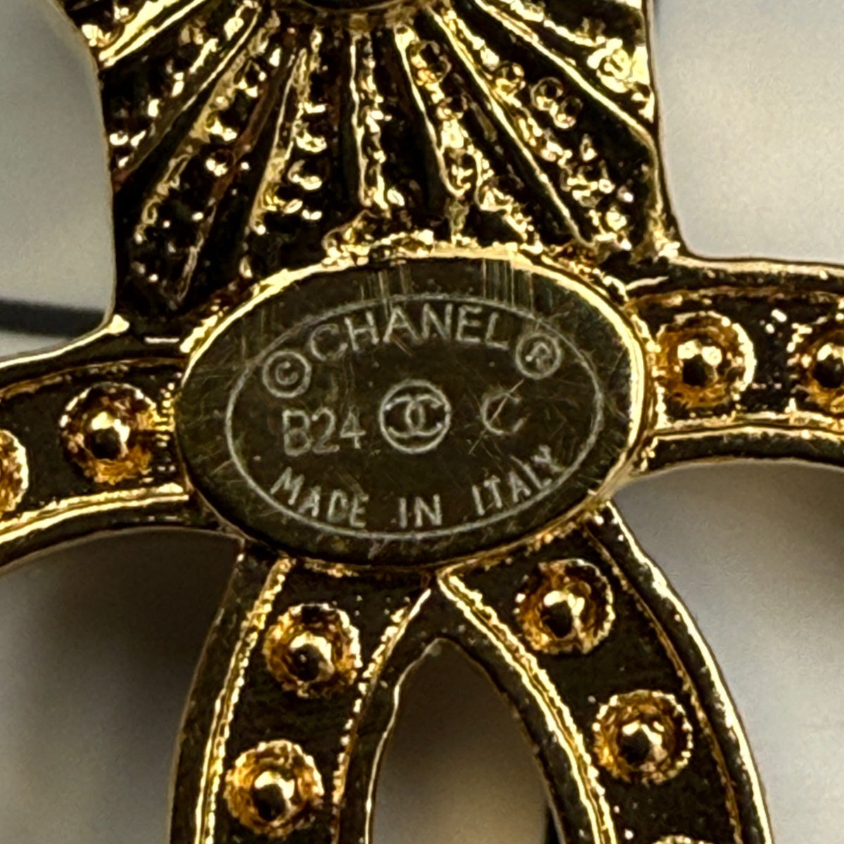 Chanel - Other - Crystal - Gold