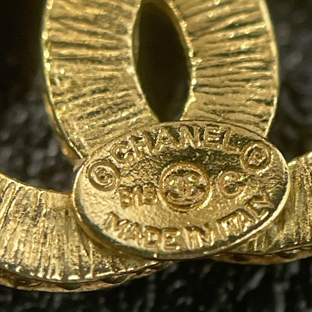 Chanel - Other - Crystal - Gold
