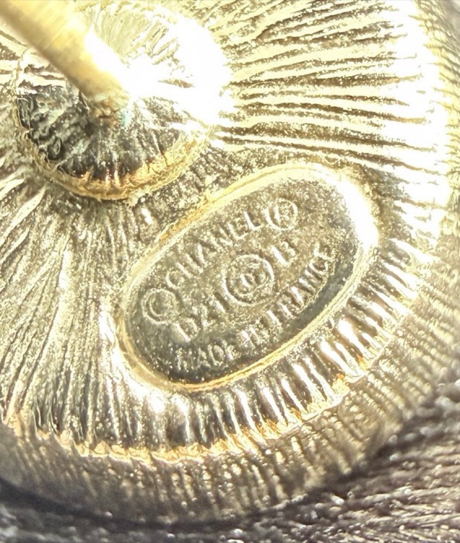 Chanel - Other - Crystal - Gold