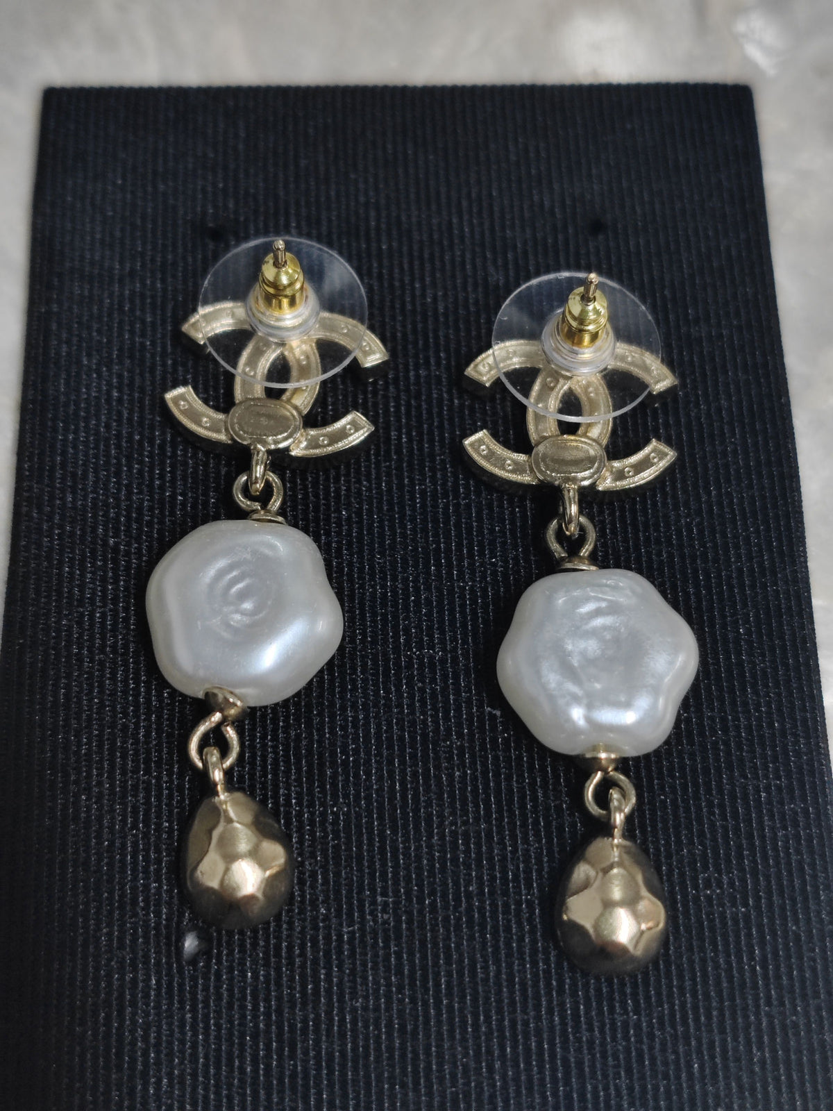 Chanel - Other - Crystal - Gold