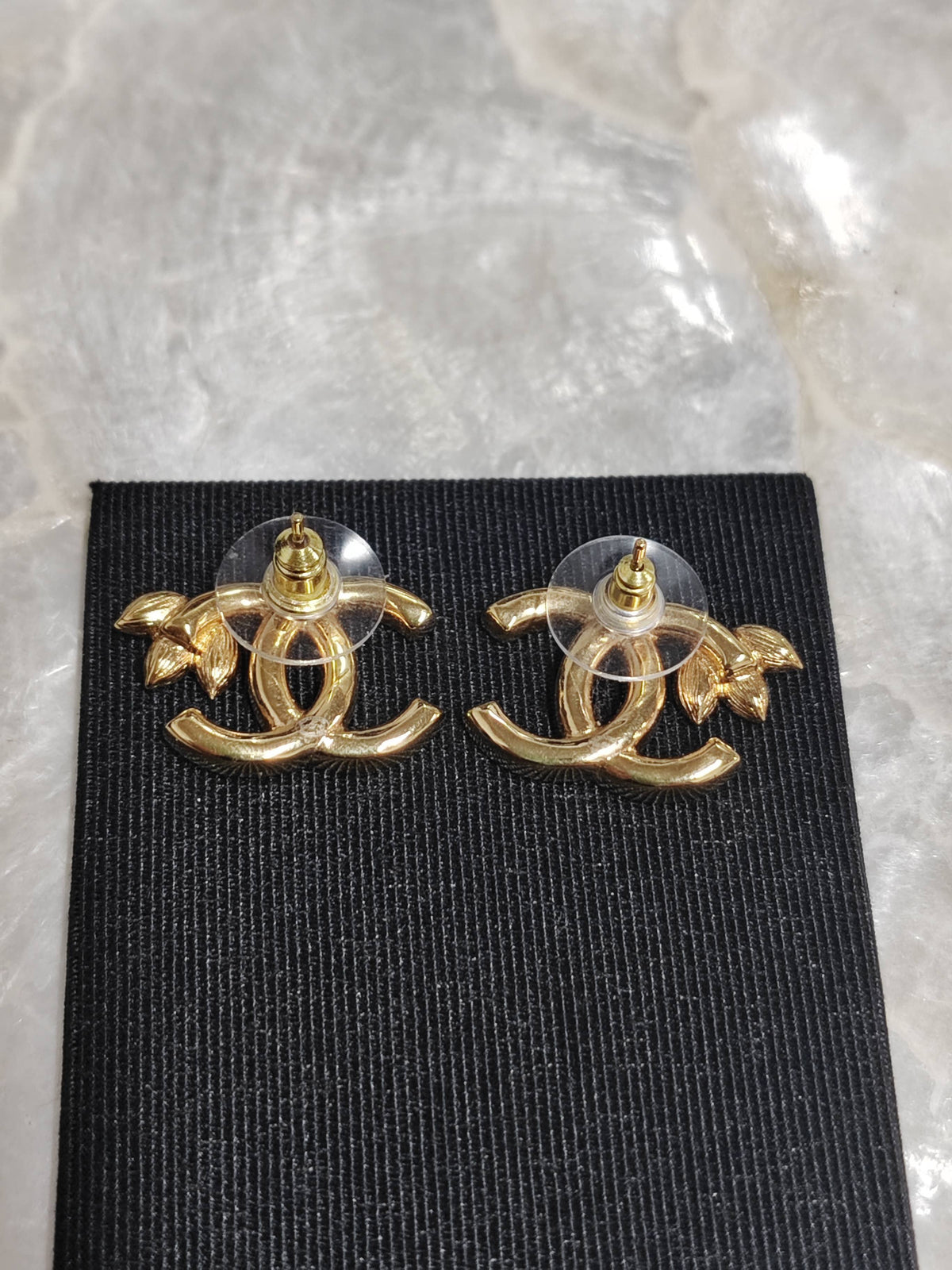 Chanel - Other - Crystal - Gold