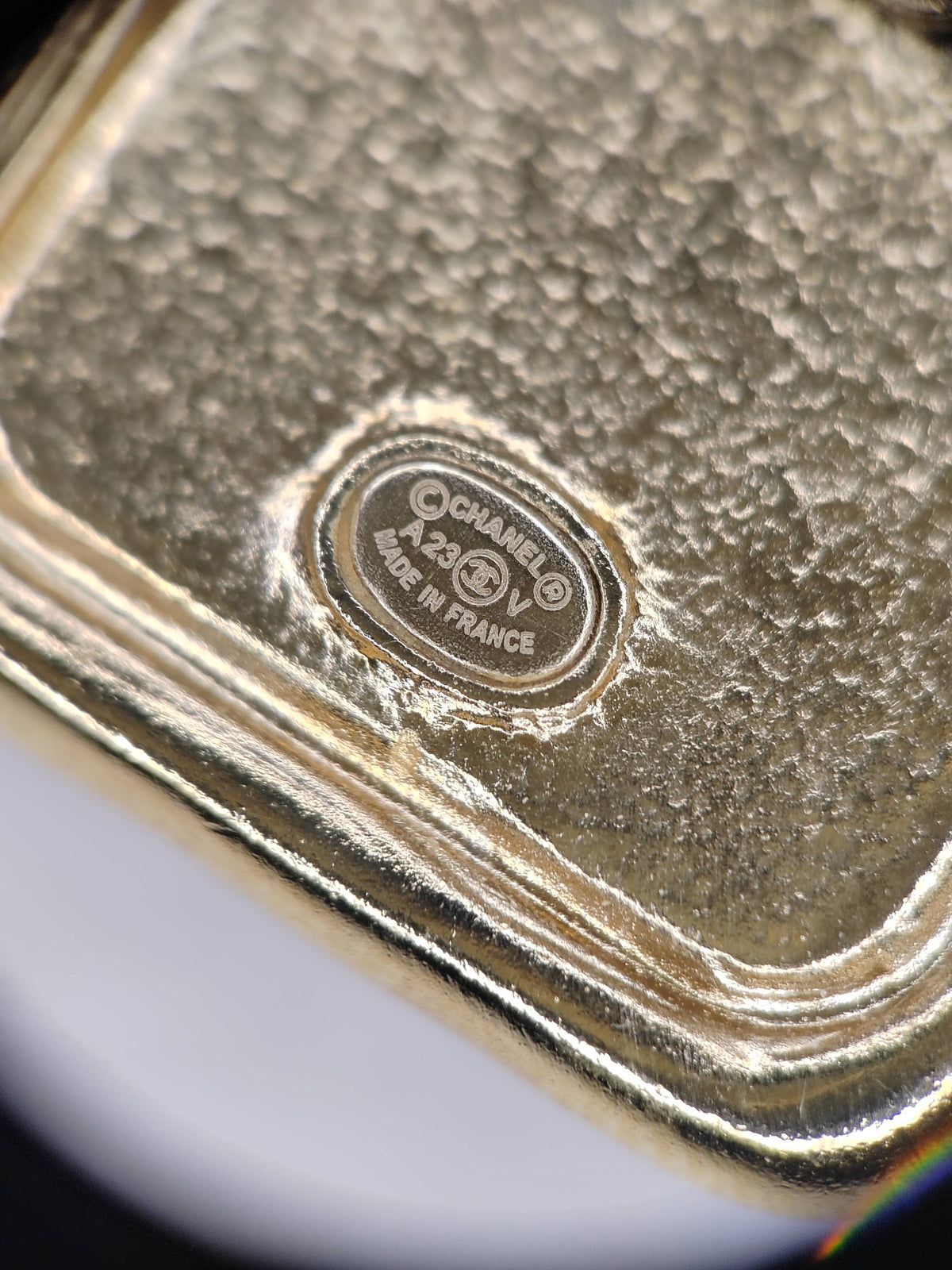 Chanel - Other - Crystal - Gold