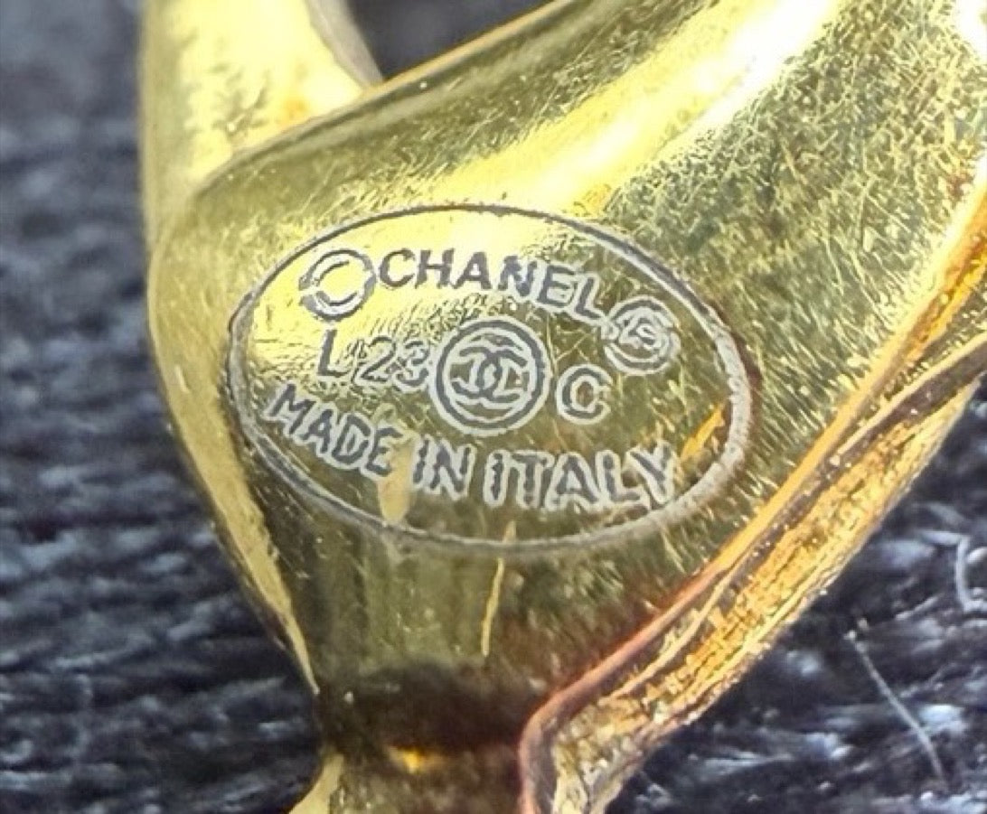 Chanel - Other - Crystal - Gold