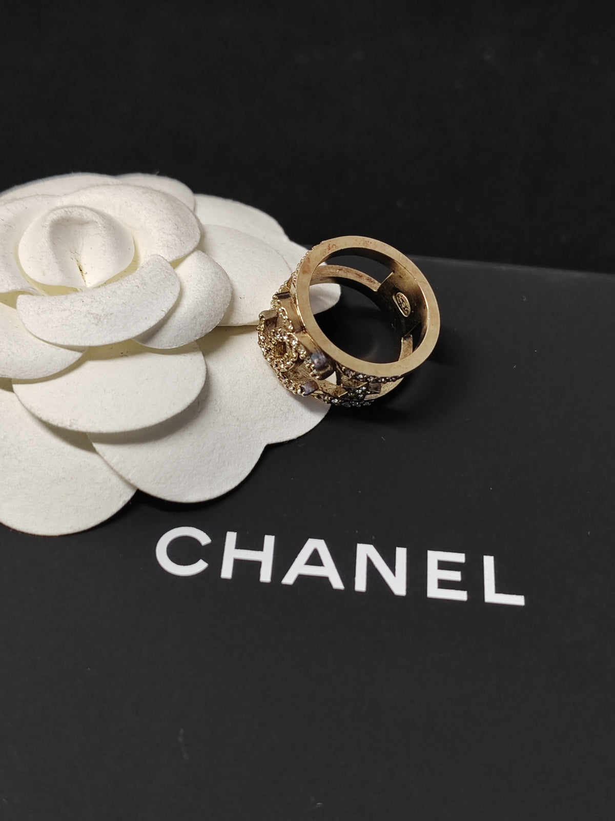 Chanel - Other - Crystal - Gold - (51)
