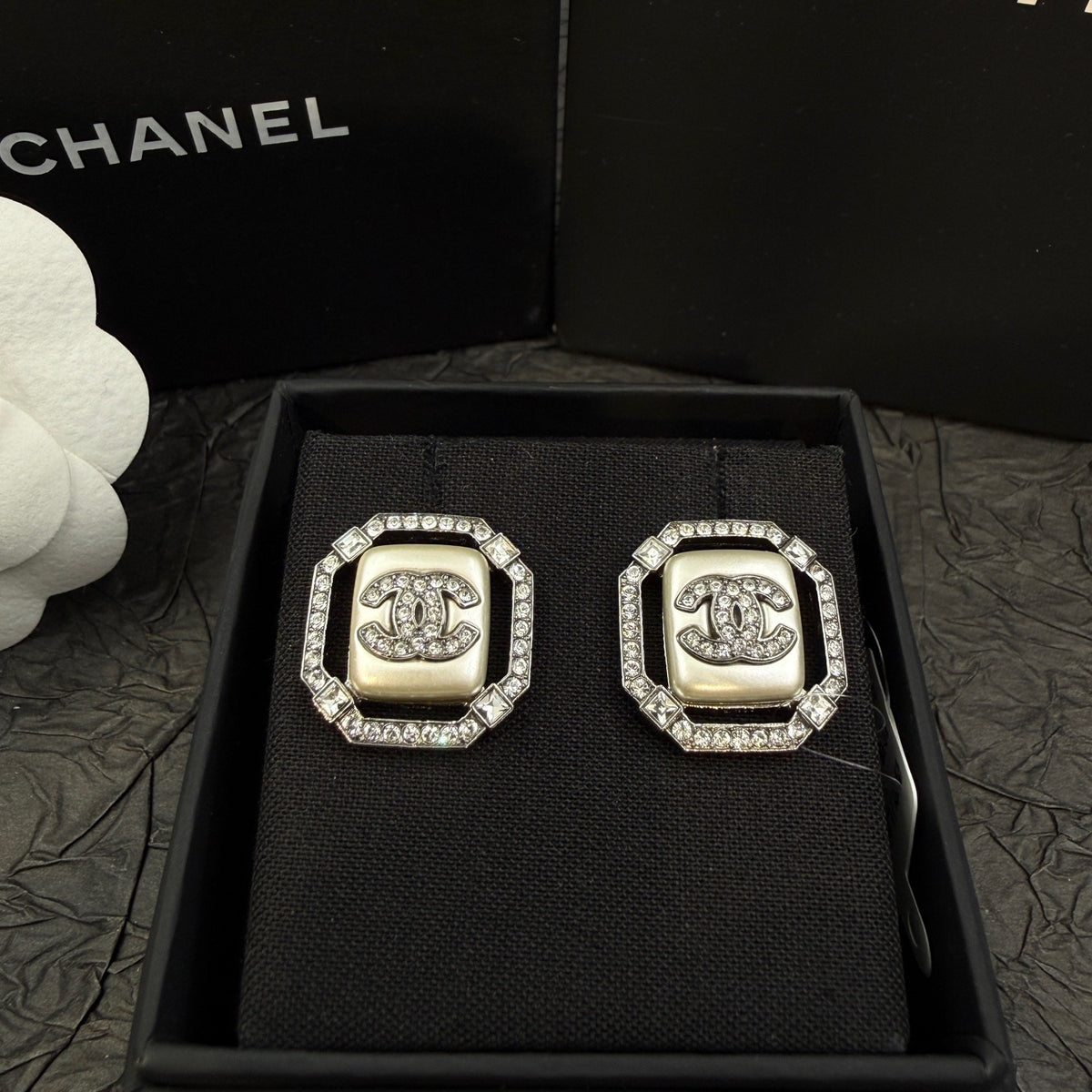 Chanel - Other - Crystal - Grey