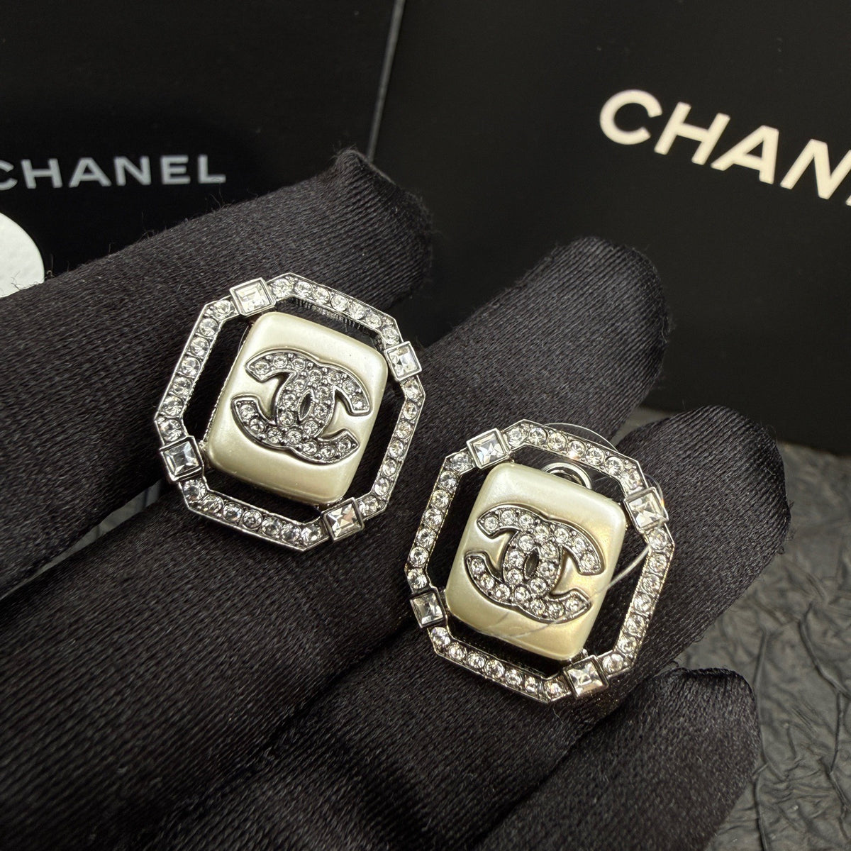 Chanel - Other - Crystal - Grey