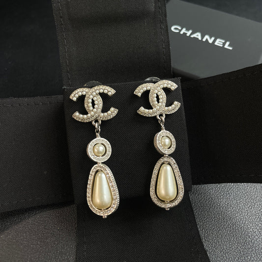 Chanel - Other - Crystal - Silver