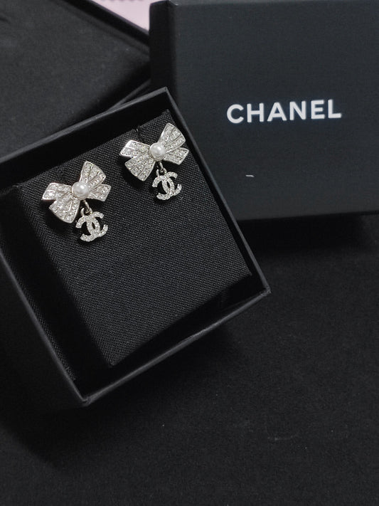 Chanel - Other - Crystal - Silver
