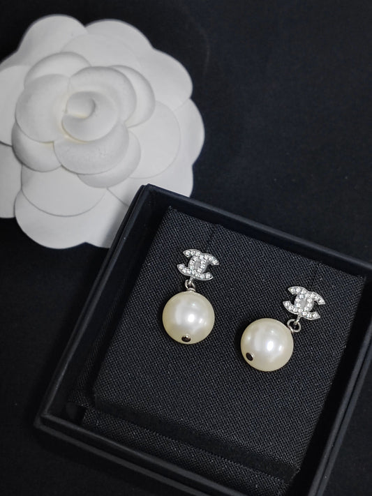 Chanel - Other - Crystal - Silver