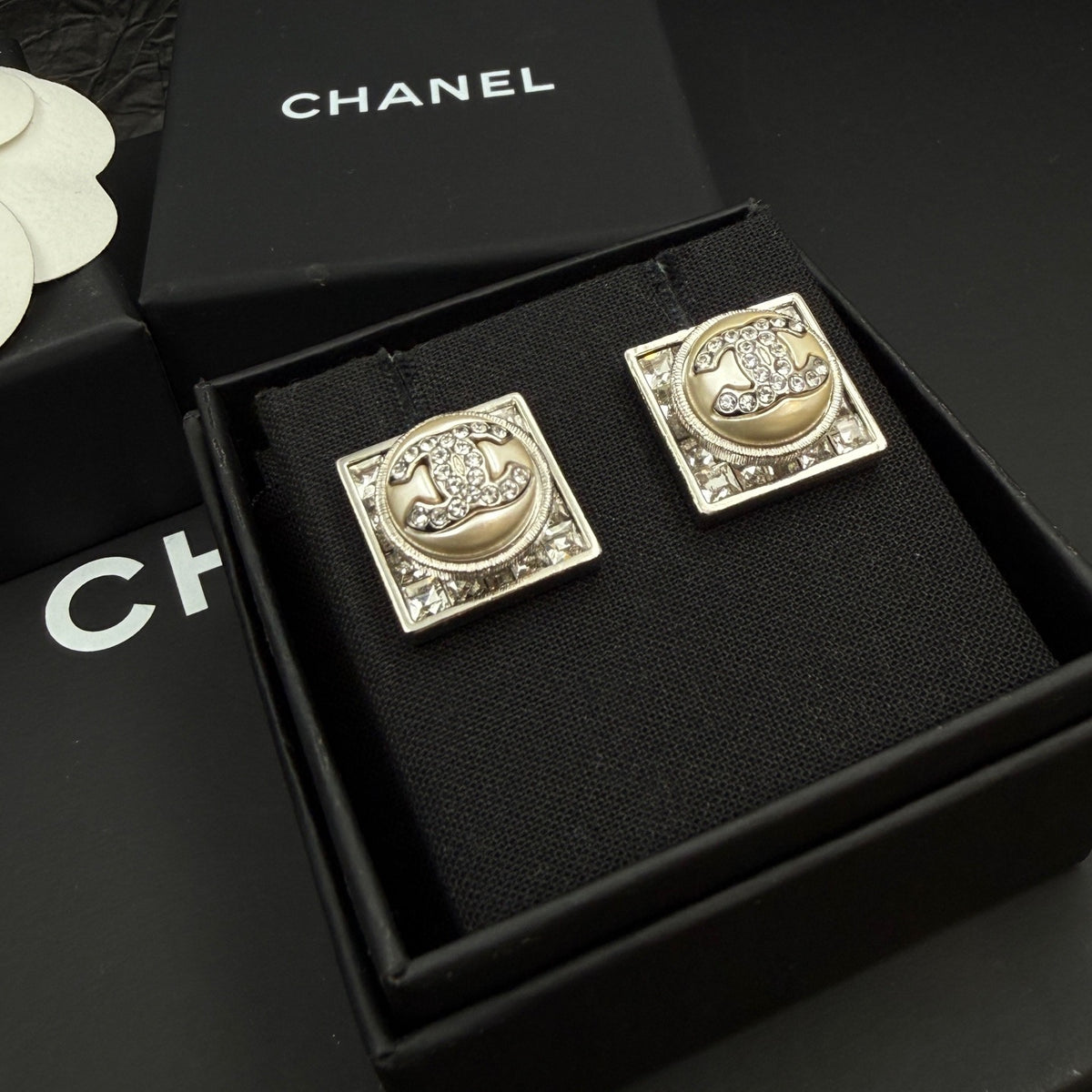 Chanel - Other - Crystal - Silver