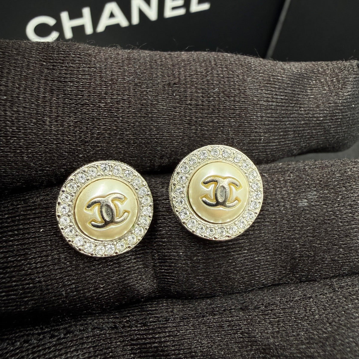 Chanel - Other - Crystal - Silver