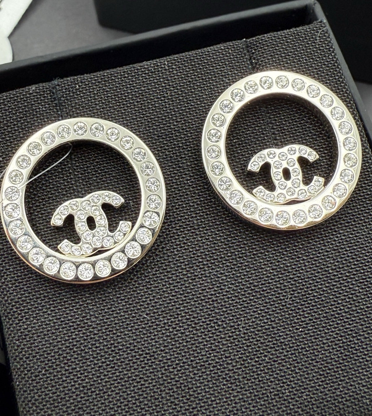 Chanel - Other - Crystal - Silver