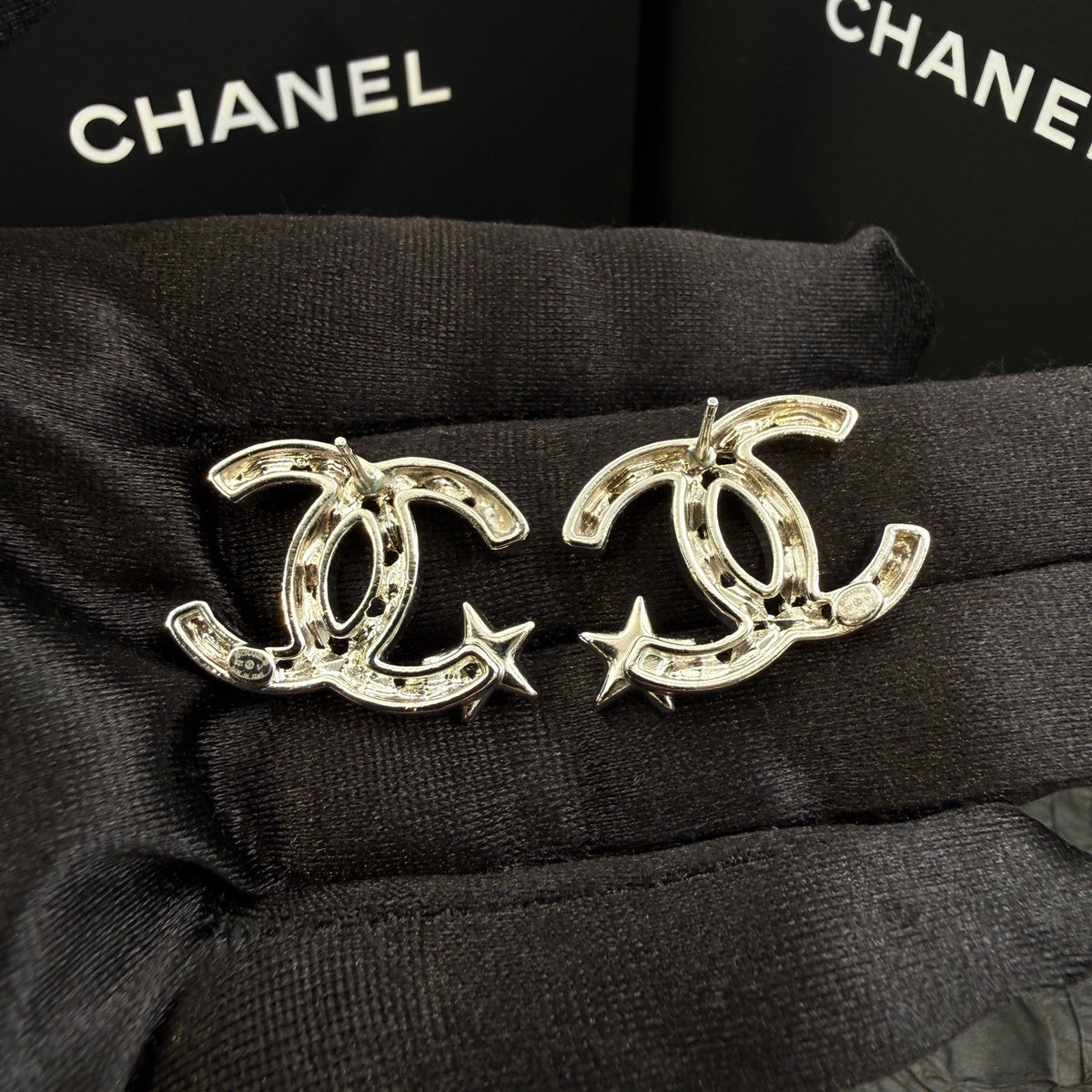 Chanel - Other - Crystal - Silver