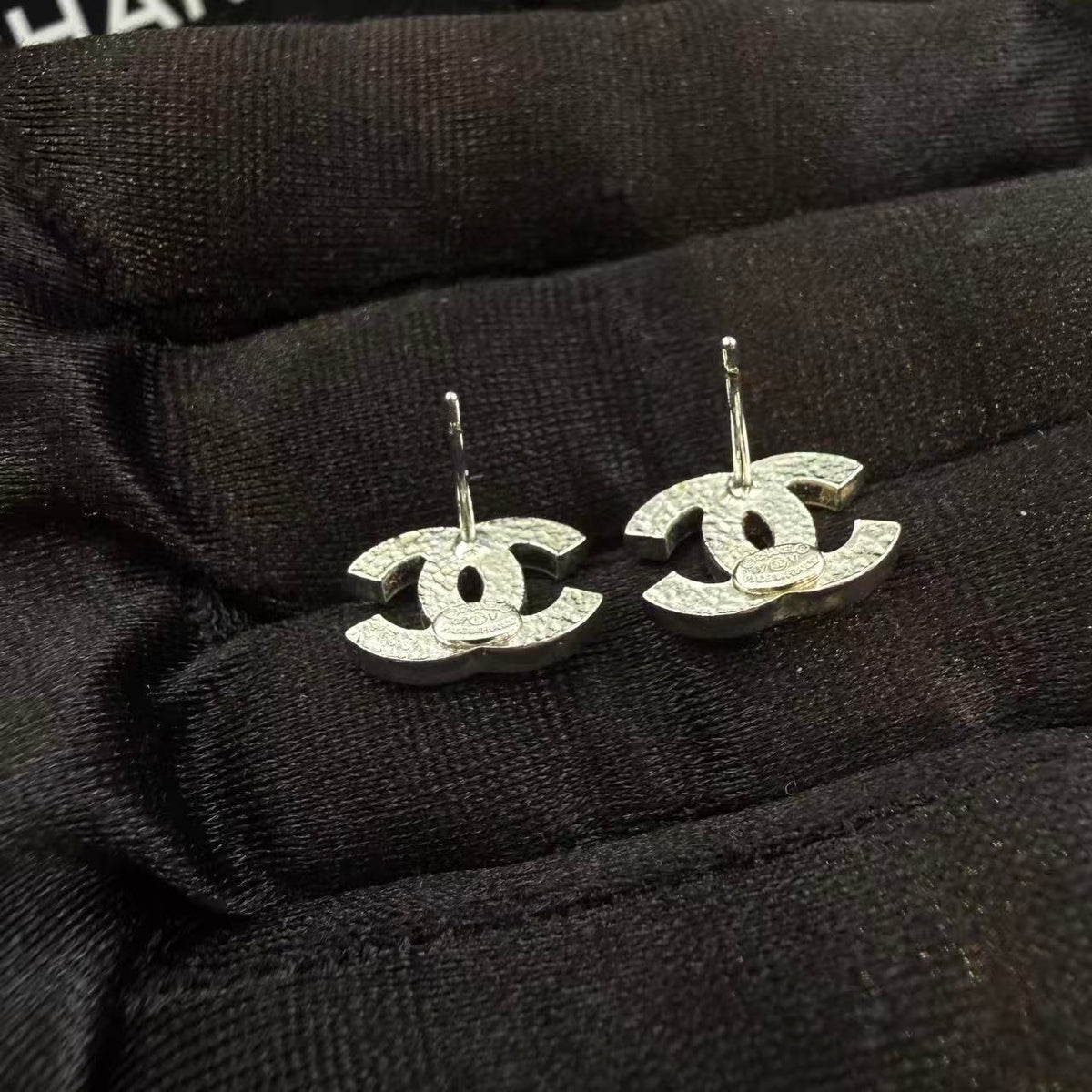 Chanel - Other - Crystal - Silver