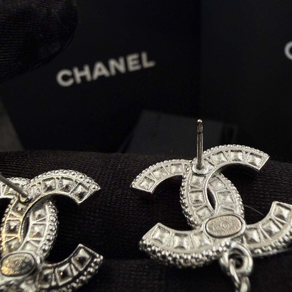 Chanel - Other - Crystal - Silver