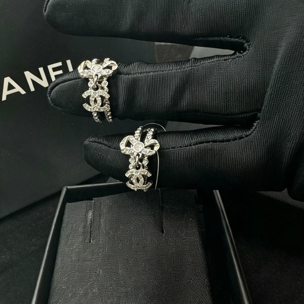 Chanel - Other - Crystal - Silver