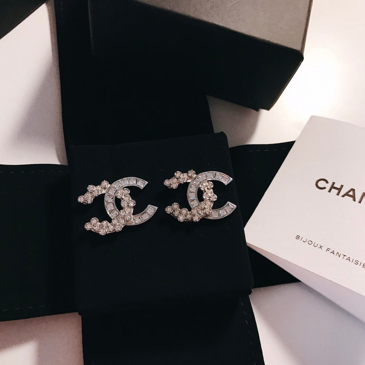 Chanel - Other - Crystal - Silver