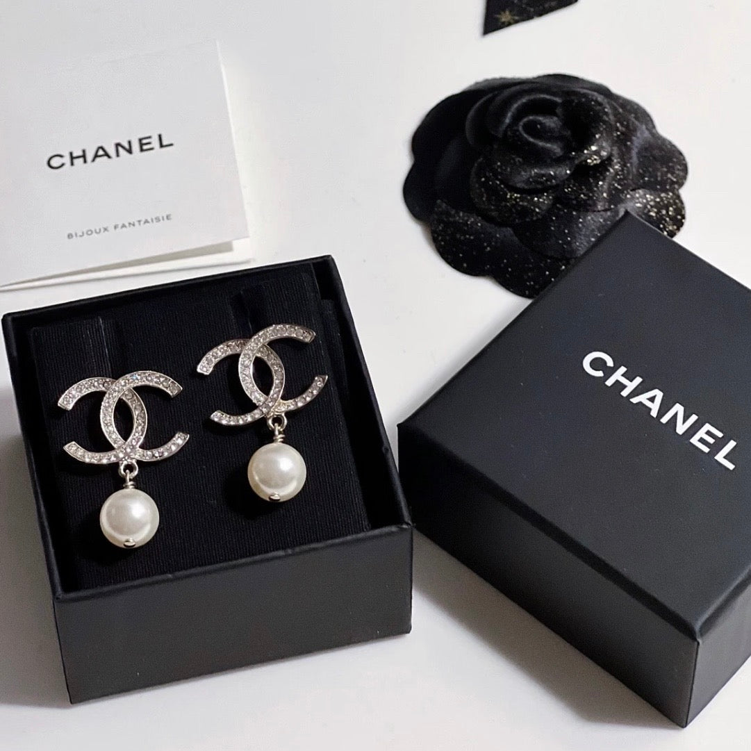 Chanel - Other - Crystal - Silver