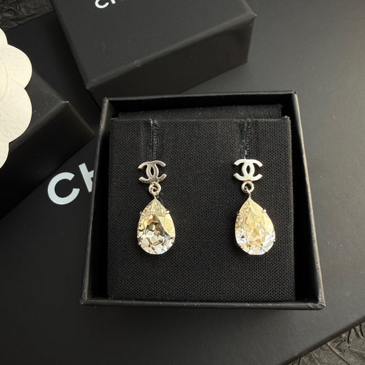Chanel - Other - Crystal - White