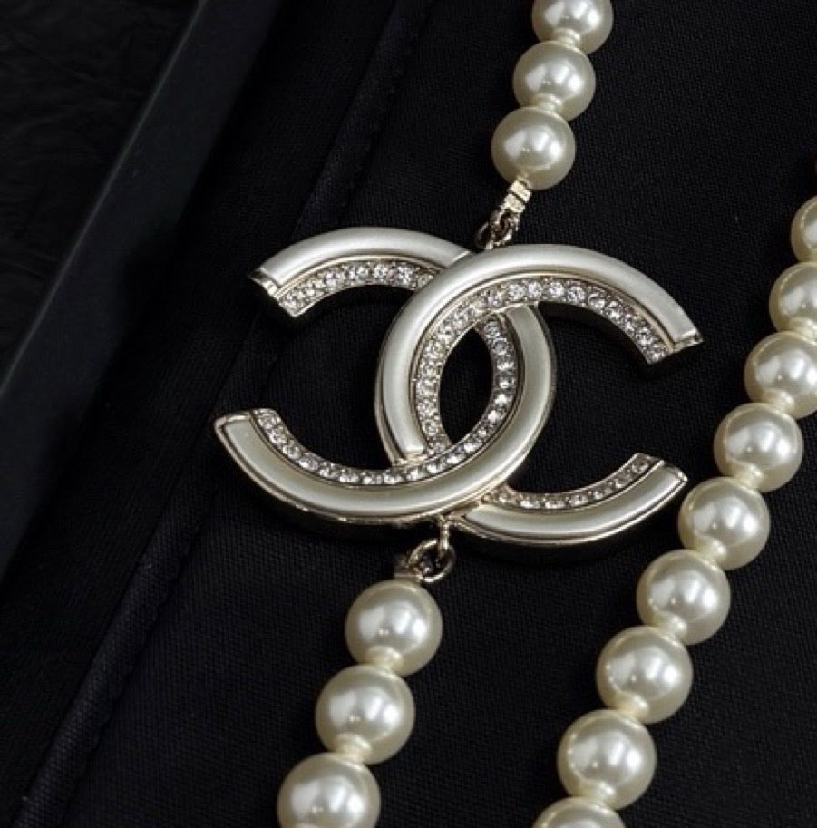 Chanel - Other - Crystal - White