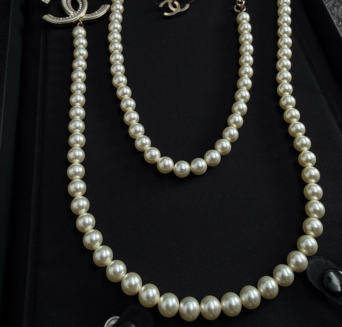 Chanel - Other - Crystal - White