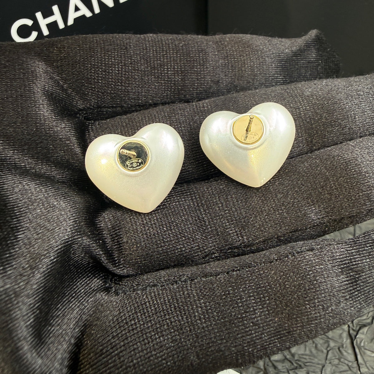 Chanel - Other - Crystal - White