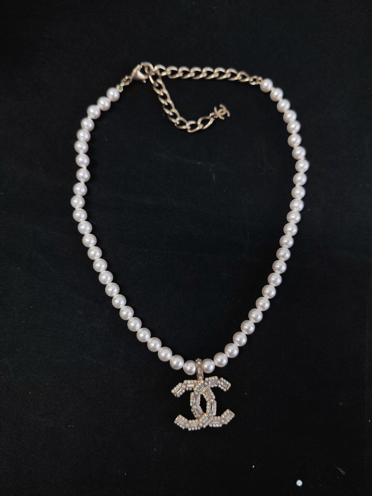Chanel - Other - Crystal - White