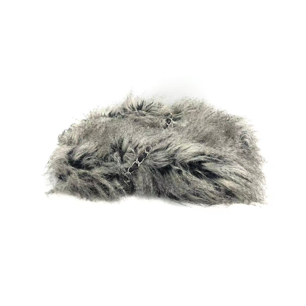 Chanel - Other - Faux fur - Grey - (medium)