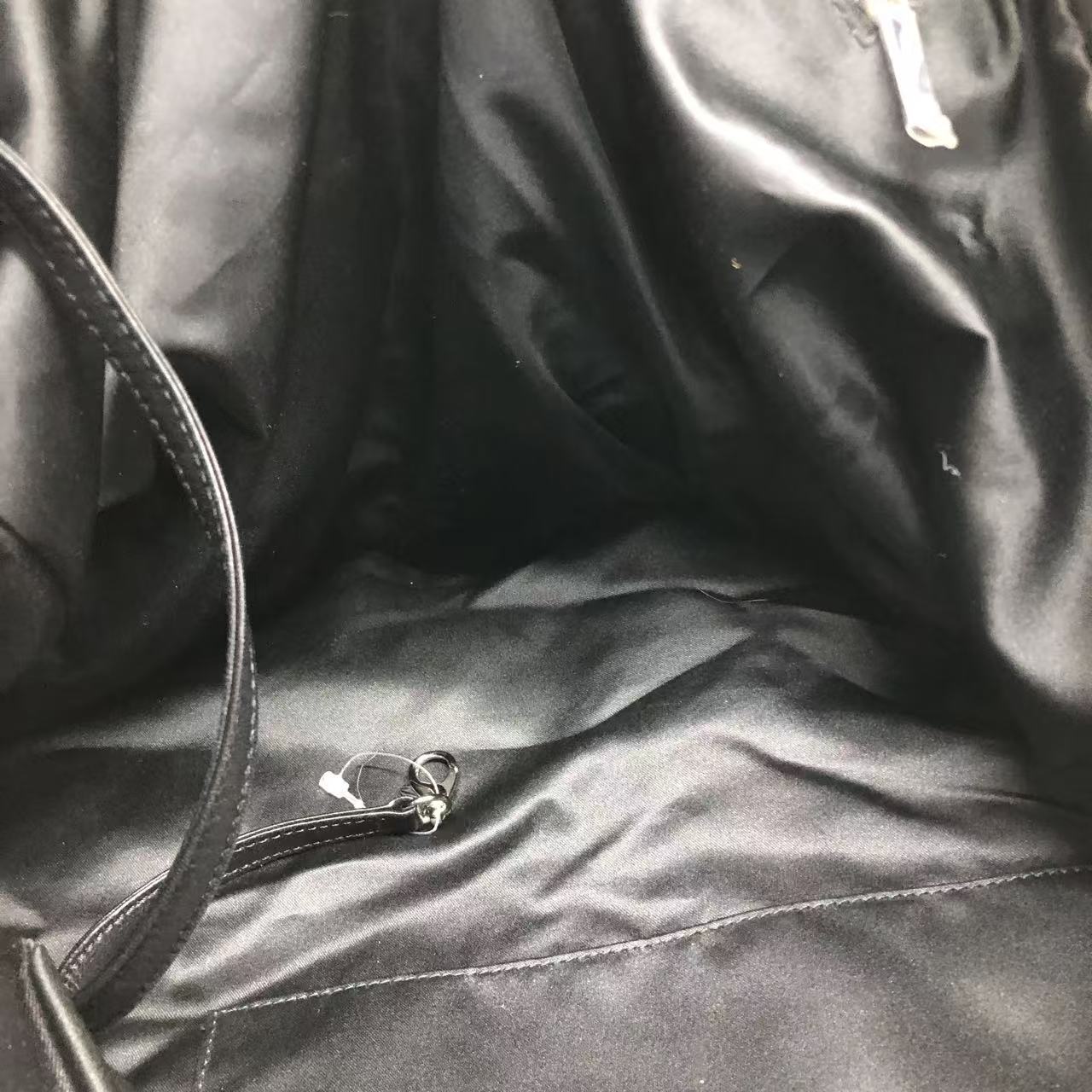 Chanel - Other - Faux fur - Grey - (medium)