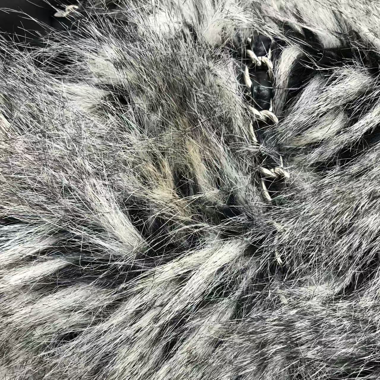 Chanel - Other - Faux fur - Grey - (medium)