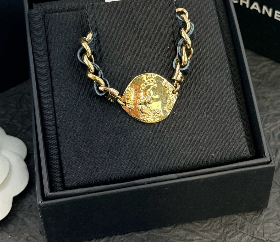 Chanel - Other - Gold plated - Gold