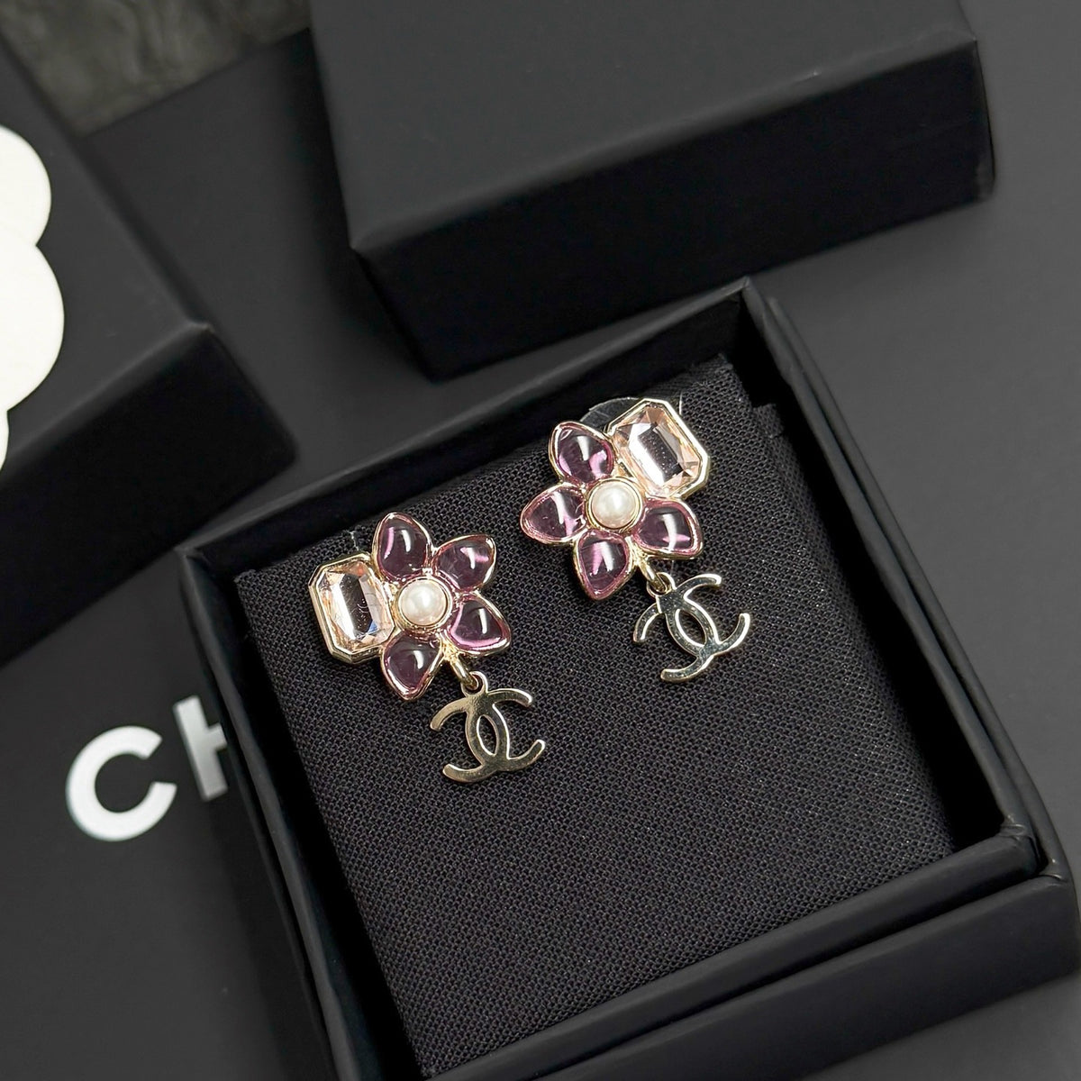Chanel - Other - Gold plated - Multicolour