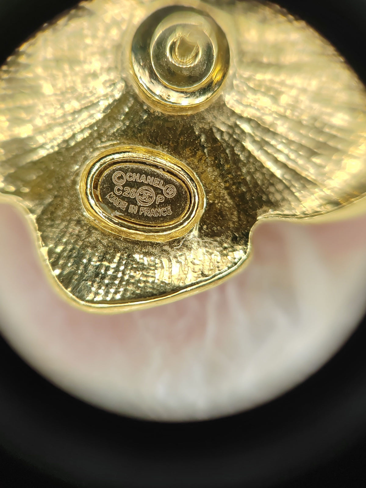 Chanel - Other - Gold plated - Red