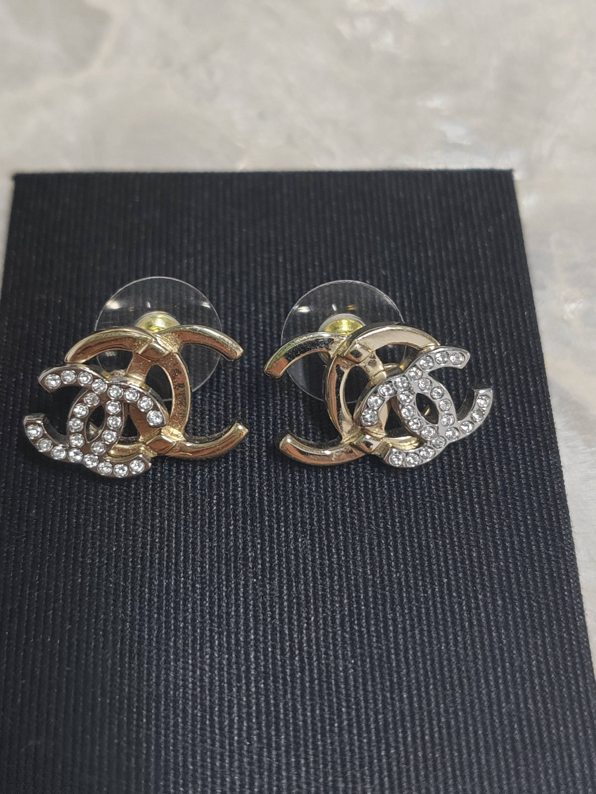 Chanel - Other - Gold-tone and silver-tone metal with clear crystal embellishments - Multicolour
