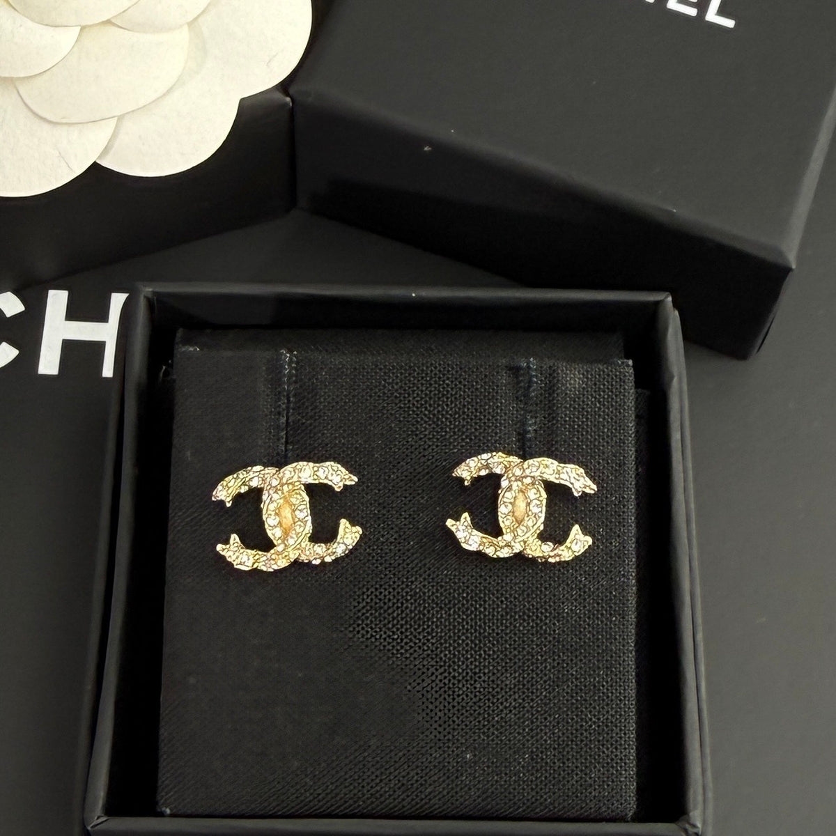 Chanel - Other - Gold-tone base metal with clear crystal embellishments - Gold