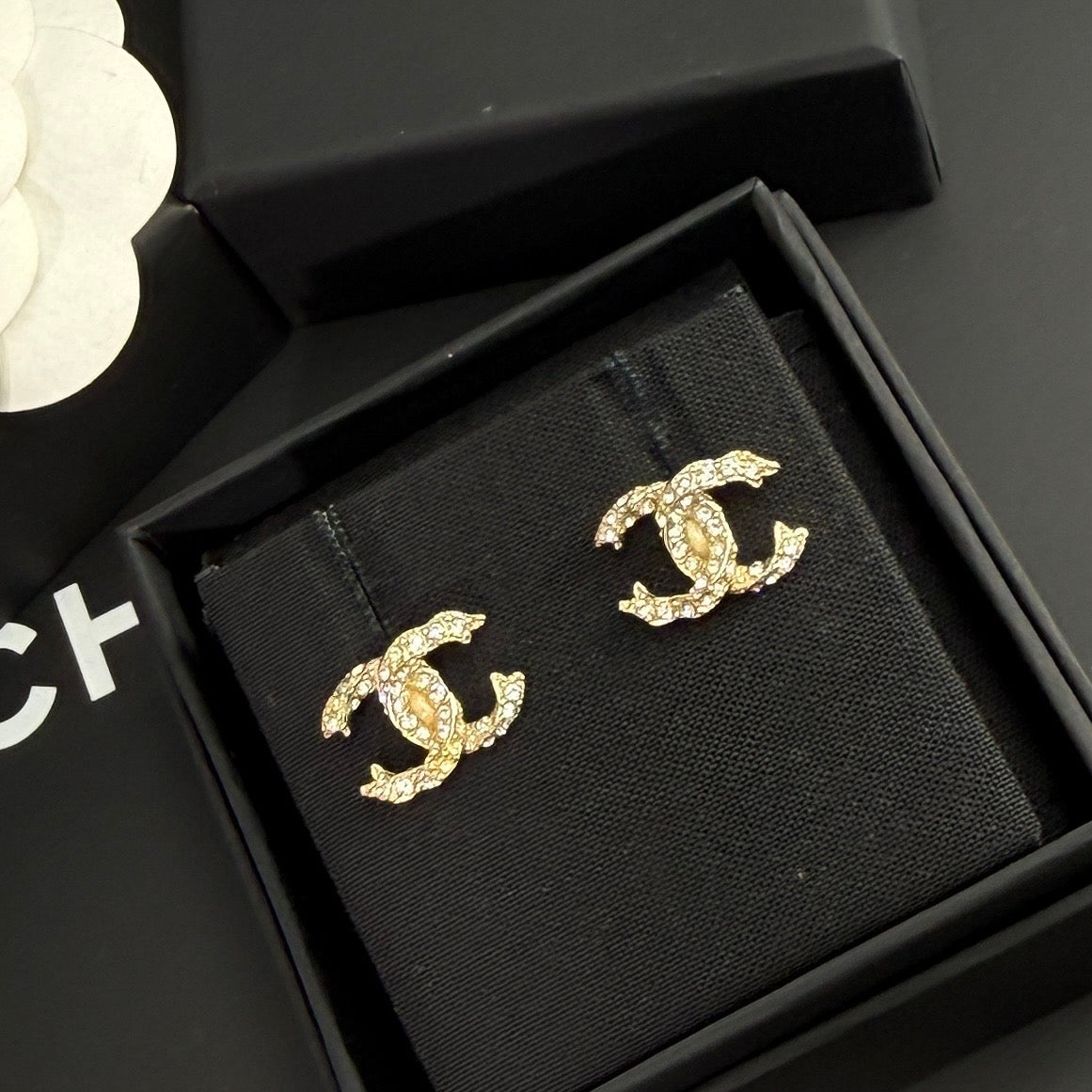 Chanel - Other - Gold-tone base metal with clear crystal embellishments - Gold