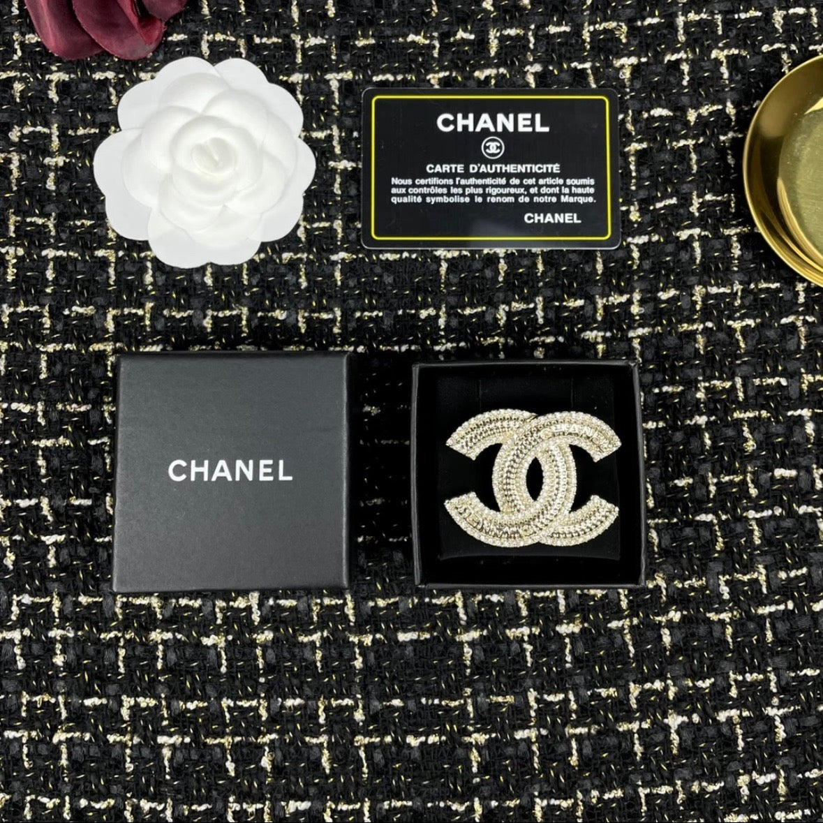 Chanel - Other - Gold-tone base metal with clear glass rhinestones - Gold