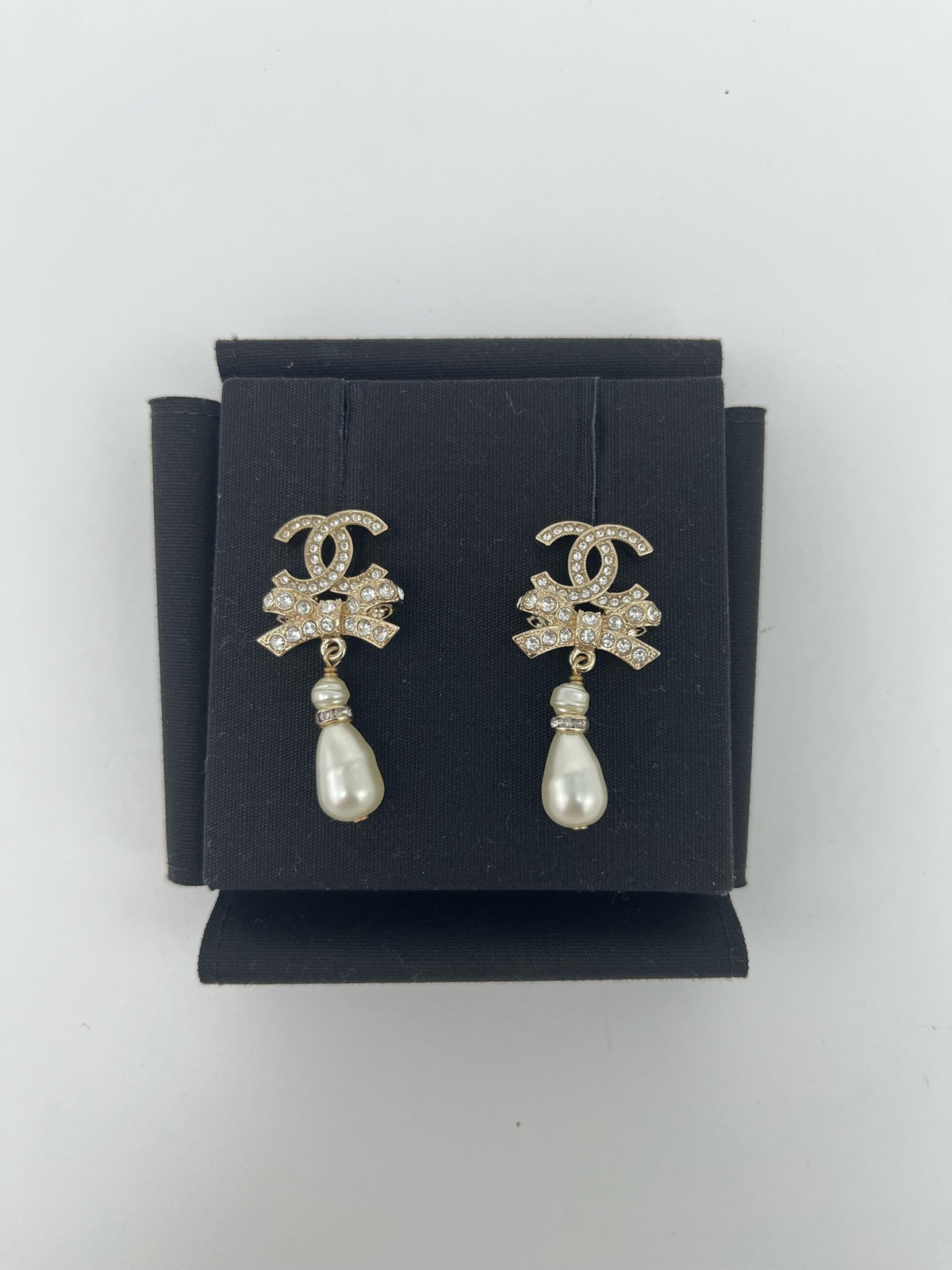 Chanel - Other - Gold-tone base metal with glass crystals and faux pearl drops. - Gold - (One size)