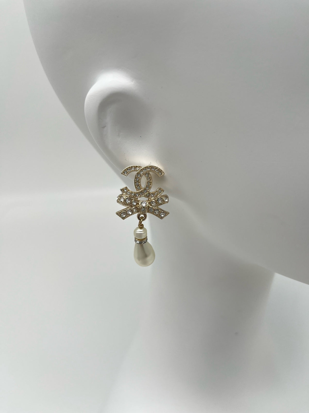 Chanel - Other - Gold-tone base metal with glass crystals and faux pearl drops. - Gold - (One size)
