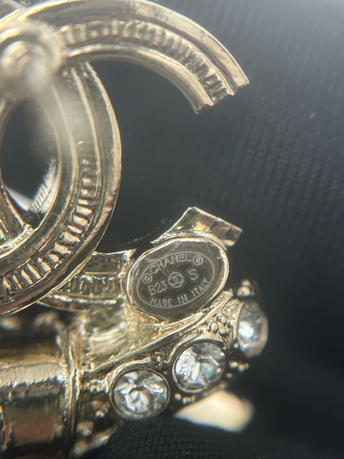 Chanel - Other - Gold-tone base metal with glass crystals and faux pearl drops. - Gold - (One size)